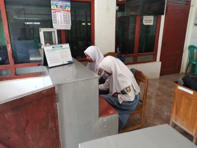 Praktik Kerja Lapangan Siswa SMK Muhammadiyah Ayah Di Kantor Desa Argosari
